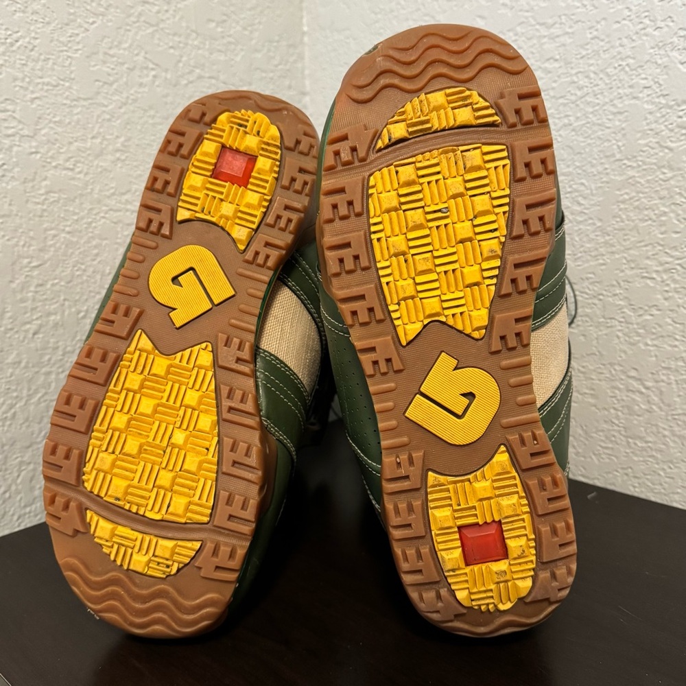Burton Ruler Green and Tan Snowboard Boots - Picture 9 of 9